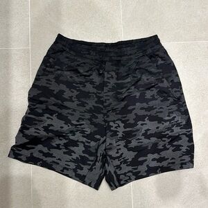 Lululemon men’s workout shorts